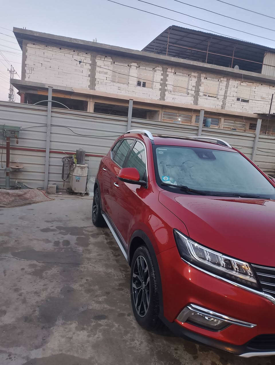 السلام عليكم
سيارة نوع MG/RX5
موديل/2021
اللون/دم الغزال احمر 
السيارة ماشية 72000 كم
محرك 2000 
سياره اي نقص مابيه سياره خير من الله 
تبريده ثلج 
وكله شركة دهن فلاتر تبديله يعني على ايد الشركة 
تجي تشوفهه وتفحص تقتنع يله تأخذ سياره
سعر سياره 139$وبيه مجال 
رقم الهاتف واتساب ***********
رقم ***********
