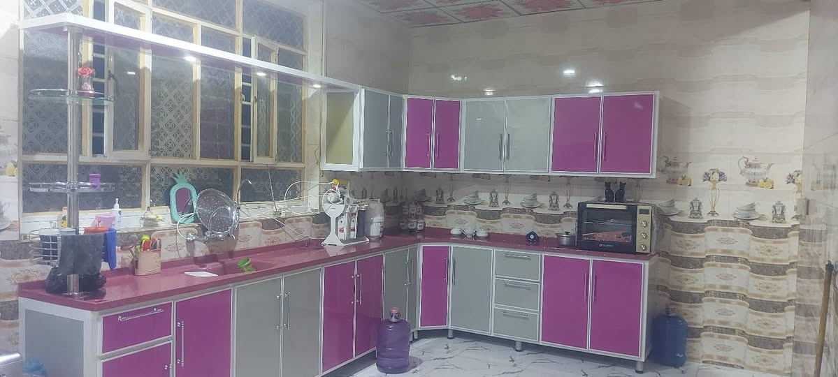 السلام عليكم بيت طابو زراعي 300 متر 
سند 25 على طريق الدغارة قرب الخمسة دونم 
للإستفسار   ***********
