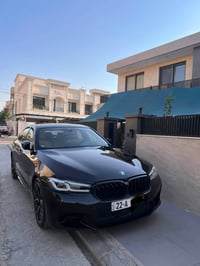 بي ام ٥٣٠i • ٢٠٢٢ • ٥٣ الف كم