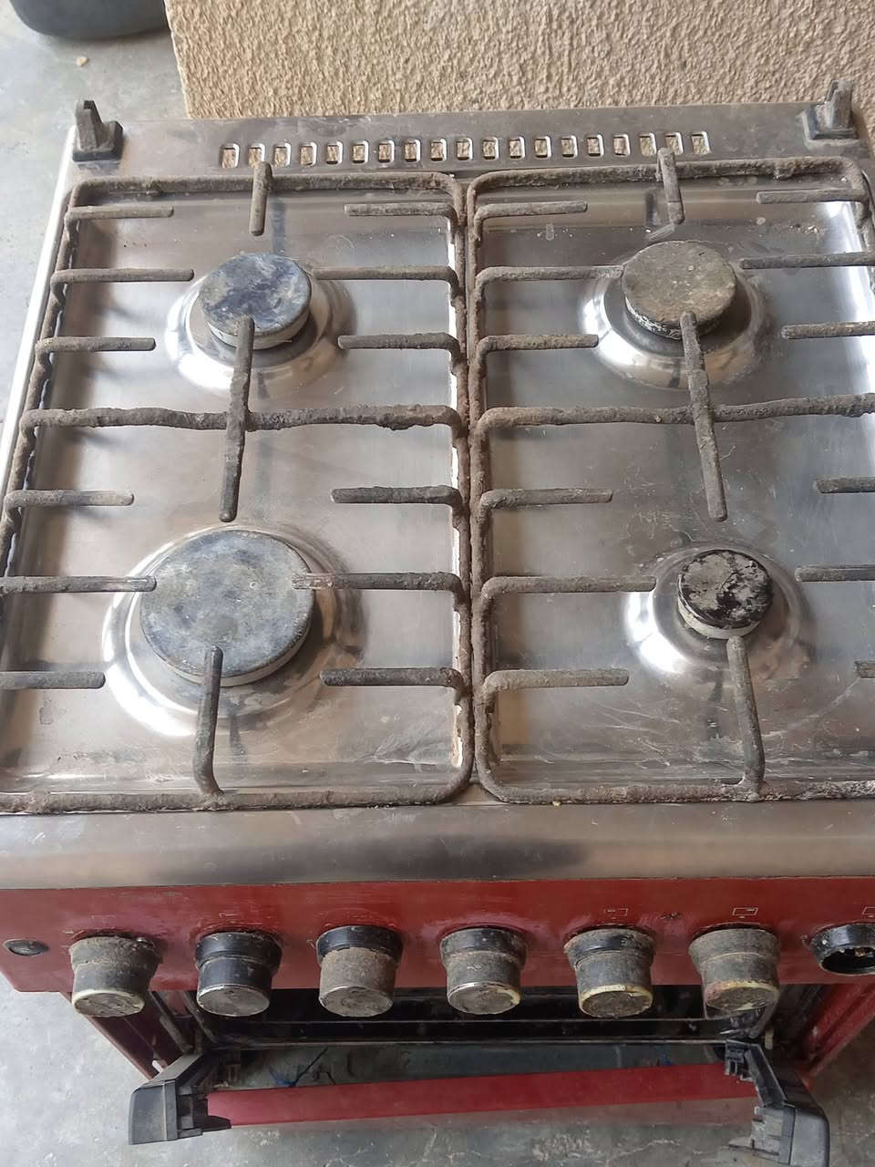 طباخ ٤عين • باب الفرن مكسور • وصوبة نفطية