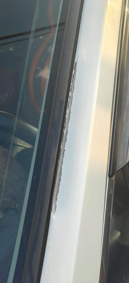 من رخصت الادمن وافق.
كورلا فرونت لاندر  
موديل /25 
اعلى فئة ال / S
كامرة خلفية رادار فتحة سقف كشنات جلد  
بقية المواصفات معروفة 
ماشية /41 وقابلة للزيادة 
السعر /29500 وبيه مجال بعد ما تشوف وتقتنع 
مقفولة  عدى اكو شخطة بتكمة يم السايق موضحة بالصورة الشراي يتصل بي خير ويدلل 
*********** 
المكان بغداد المدائن
