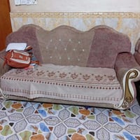 كنب • ١٠مقاعد • قابل تفاوض