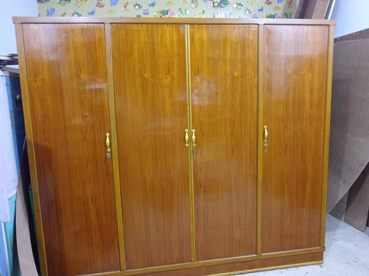 كنتور ابو 4 نجاره تزكام درجه اولئ نضافه داخل وخارج ضهر جرجوبه شراي استفسار اتصال ***********
