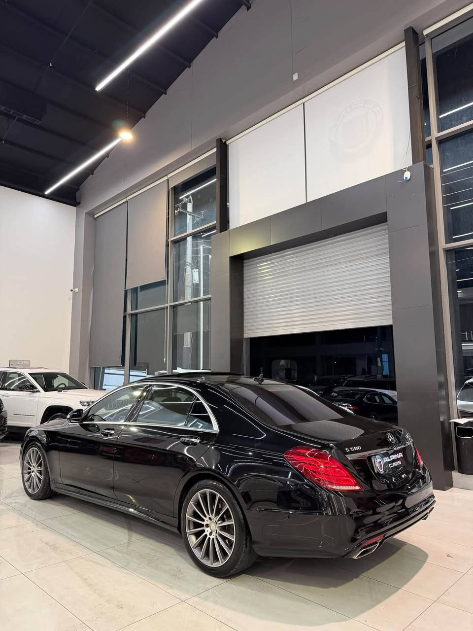 السلام عليكم
للبيع Mercedes S500 2014 وارد الماني كلين تايتل
سعر/ 380$ ورقه بيها مجال لطيبين 
مكينه 8 سلندر (4فصوص) 
بانوراما ٥ بردات ٤ كامرات حساسات 360 اوتو بارك رادار امامي رادار خلفي نقطه عمياء كشن تدفئه و تبريد كشن يفتر ويه لستيرن قياده اليه ثلاجة خلفيه عطر بجكمجة شاشات خلفيه بصمه ابواب بصمه تشغيل جكات تنزل وتصعد كشن خلفي مفصول vipداخل لدات ٧ الوان جنطه كهرباءكشنات خلفيه كهرباءداخل جلد ابيض (اصل)ماشيه 123  الف کیلومتر
للاستفسار: *********** whats app أربيل, العراق
