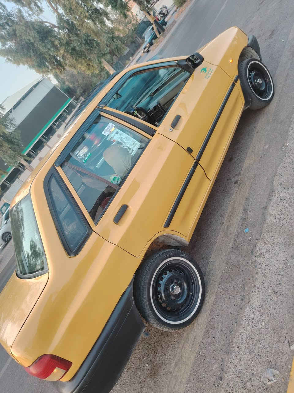 السلام عليكم سايبه للبيع السعر خاص التواصل واتساب ***********
