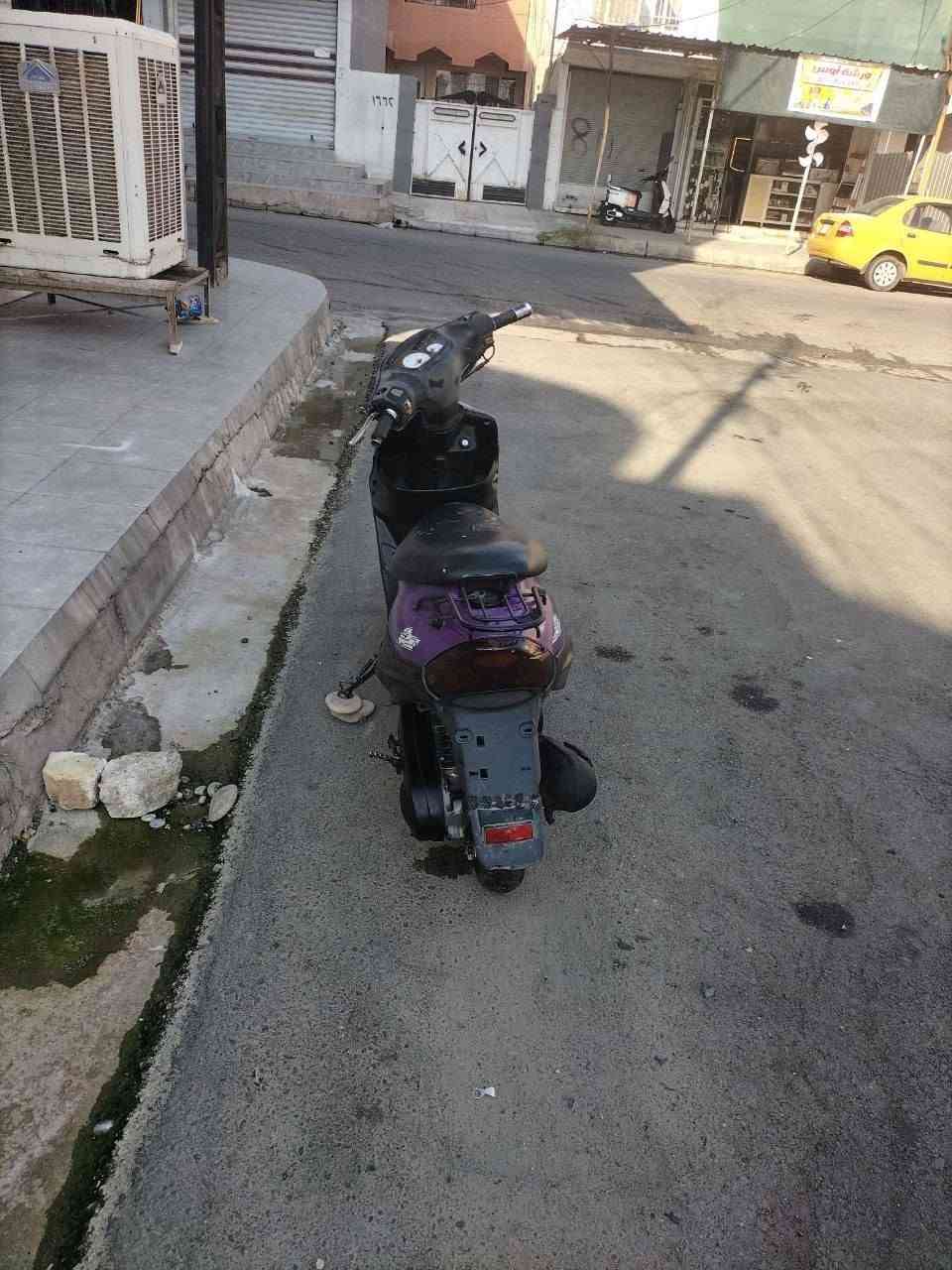 ماطور نحله للبيع مكينه شرط شلعه ومعدل شاصي شرط ويرمنيه كله شغاله السعر 300 وبي مجال ***********
