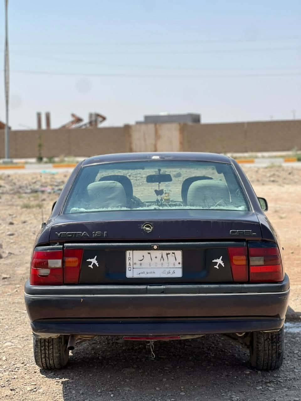 سلام عليكم اوبل فيكترا موديل 1992 على وضع البلاد  بدون صبغ بدون حادث رقمكركوك كوبون بانزين سنويه لل2027 سعر 48 وبيها مجال الاتصال على الرقم ***********
