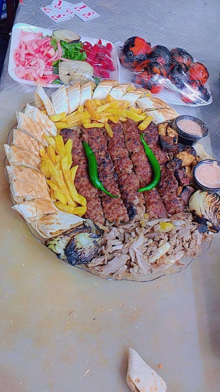عرض جديد😋
صينيه بيهه 5شياش كباب دبل+نص نفر كص وزن 100غرام+نص نفر مشاوي مشكل+وجبتين صاج وحده لحم وحده دجاج+فنكر وجبتين+صلصات عدد 2+مقبلات الكباب كامله+التوصيل مجانا داخل مربع المدينة ❤️
بسعر 25الف فقط😉
للاستفسار الاتصال على الرقم ***********

