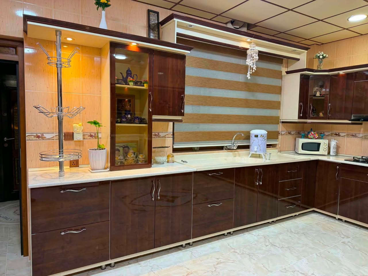 کەوانتەر بۆ فرۆشتن
نرخ :٧٠٠ هەزار
ناونیشان؛ عەربەت
ئەگەر موشتەریت پەیوەندی بەم ژمارەیەوە بکە
***********
