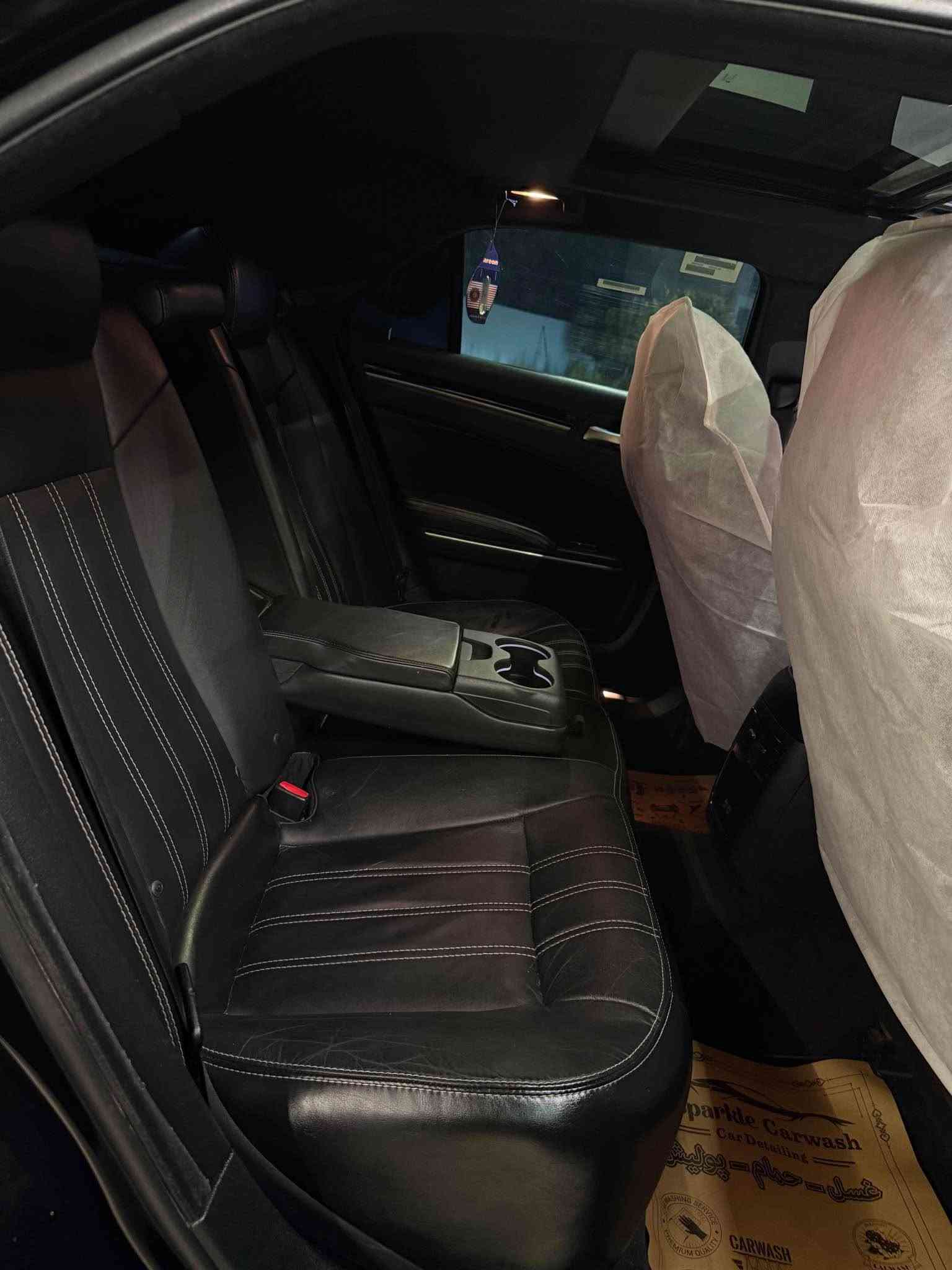 chrysler 300 2018 S 
كلين تايتڵە - بێ بۆیاخە بێ پارچە گۆڕان-بێ کرانەوە
کەنەدیە - تەنها74 هەزار مایل ڕۆشتووە 
گێڕ و مەکینە و کارەبایی بەشەرت
مواصفات S فوول 
سەنەوی ڕەقەمی تازەیە
بە ناوی خۆمەوەیە
تەحویل و غرامه بەشەرت
تازە سێرفس عام کراوە
شوێن :سلێمانی 
نرخ:248$💵
ژت:*********** السليمانية, العراق
