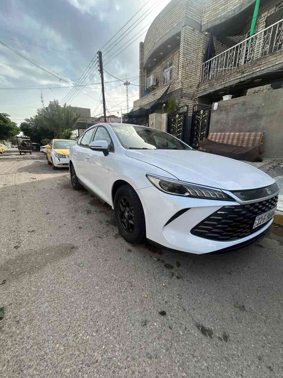 السلام عليكم بي واي دي 2025كن بلاس ماشيه ١١ الف الكلي السعر ١٧و٨٠٠وبيهه مجال العنوان الدوره وهذا رقمي ***********

