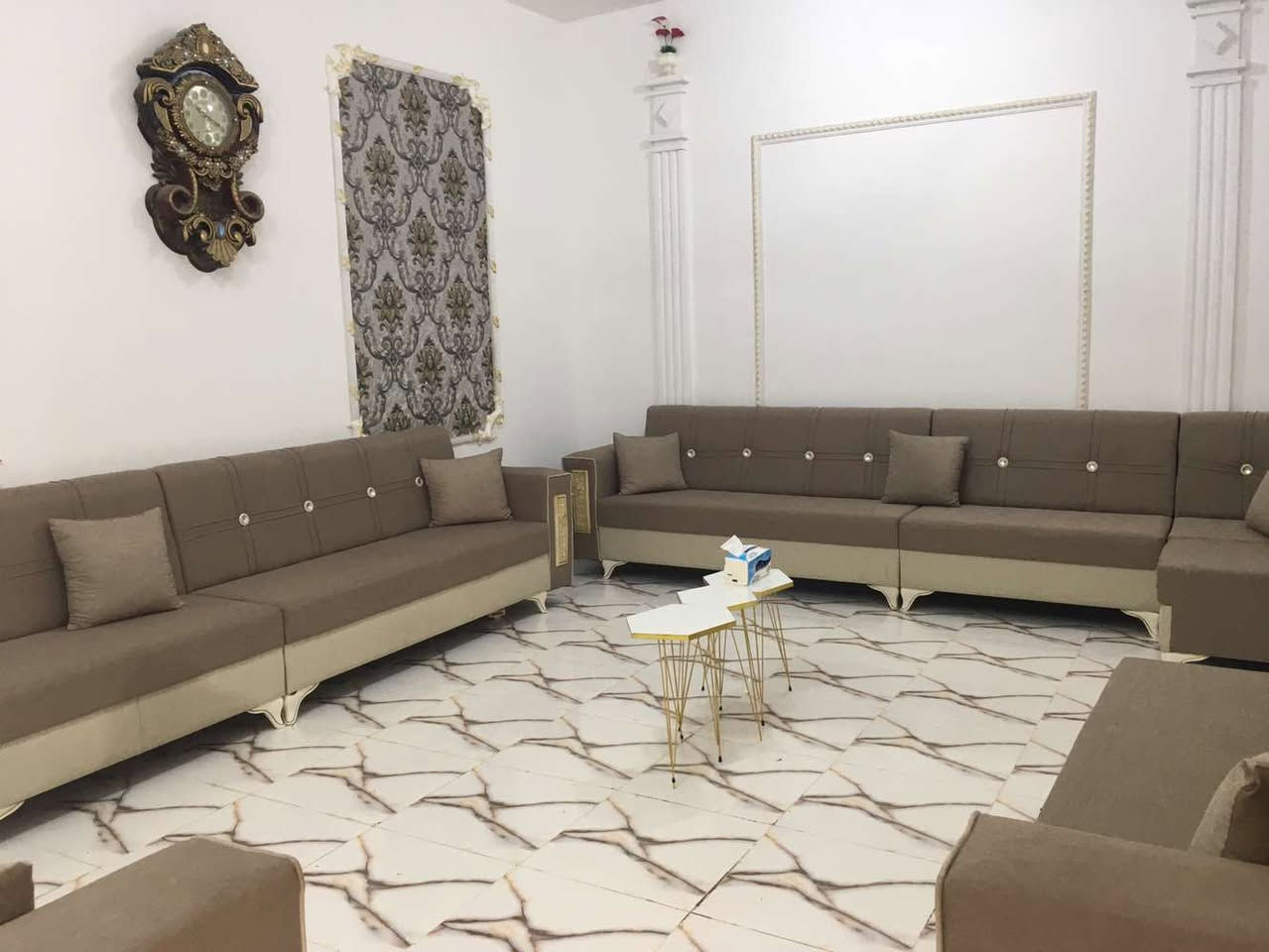 مشتمل البيع 
‏الموقع نزلة الشراع 
‏المساحه : 100الحائط مشترك 
‏الابناء: بلوك 
‏الرقم البيت 15978
‏جنس العقار طابو صرف
‏السعر 48مليون وبي مجال بصيط 
‏رقم الهاتف.***********
ادمن وافق 
‏
