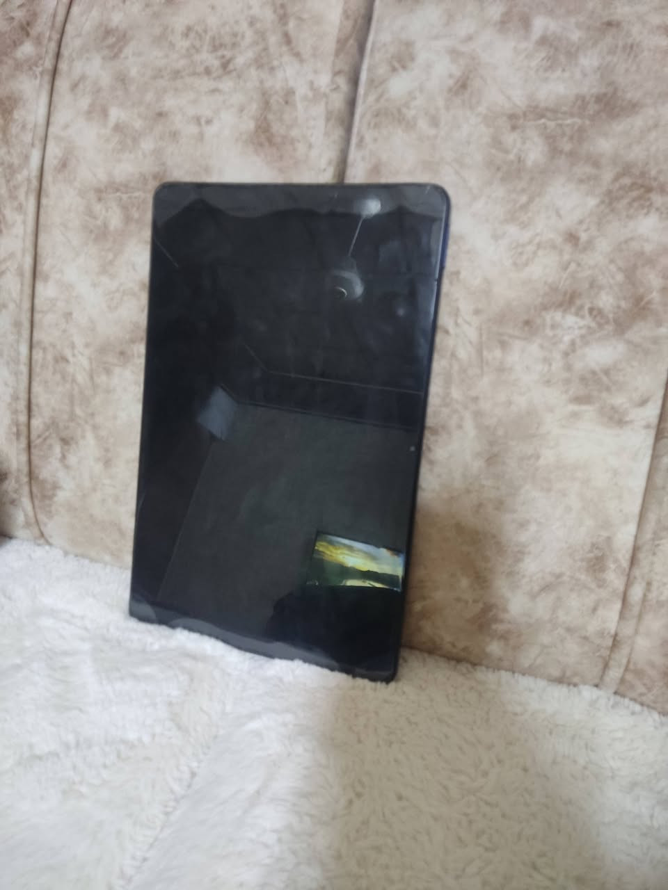 السلام عليكم ابيع مستعجل
ايباد بوكو باد m1 
الذاكره 256
الرام 16
معالج سناب دراگون جيل 4
الحجم 13انج
يدعم ببجي 90 فريم 
مستعمل ست اشهر 
بي ضمان ست اشهر 
السعر 450الف 
***********
