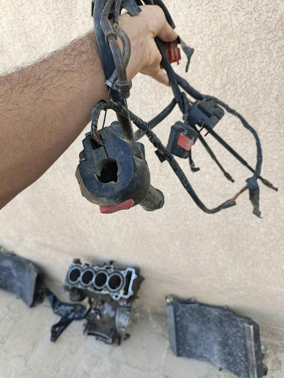 السلام عليكم شباب غراض افوراي ايشي تحتاج من الغراض اخذ صوره ودزه خاص سعار مناسبه كلش مكاني كربلاء توصيل محافظات 5 موجود رقمي ***********
