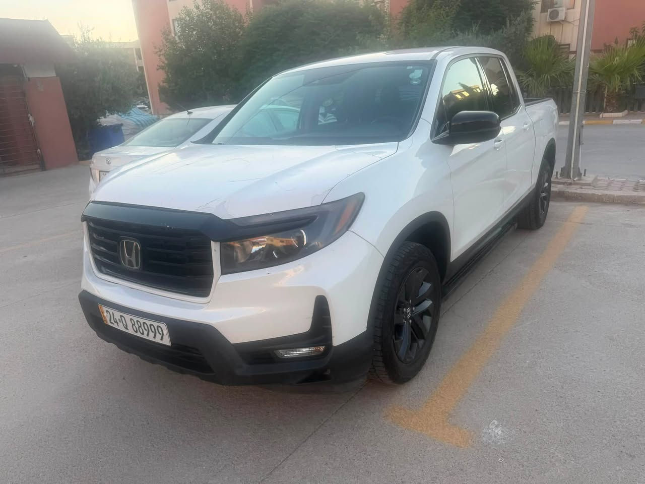 هوندا ياباني موديل ٢٠٢٢ دبل اكسل رادار شغال
سنويه جديده سياره بسمي 
ماشية ١٤٠ km
مكاني سليمانيه 

***********
