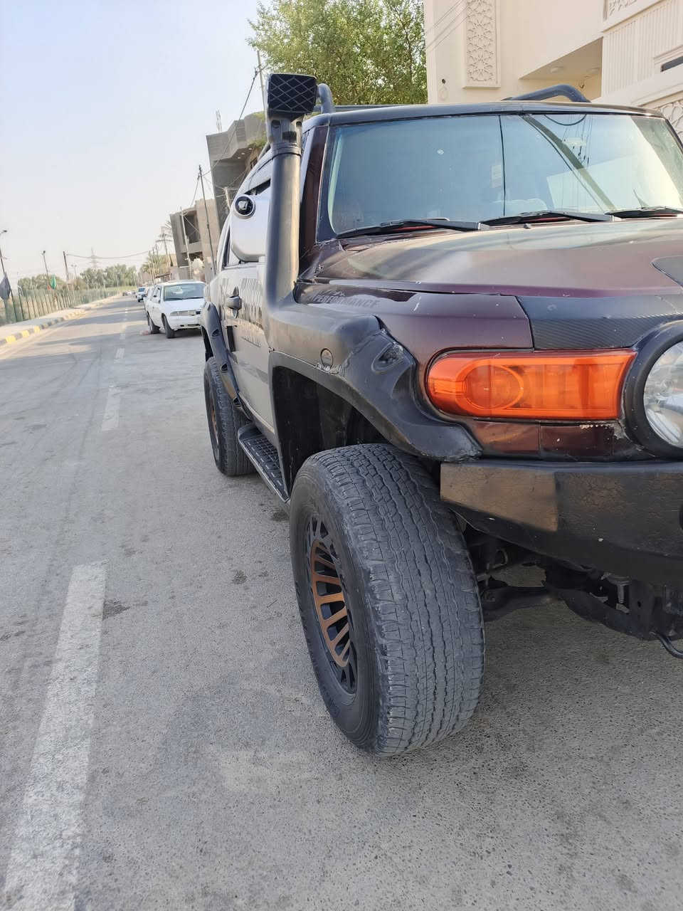 سلام عليكم
للبيع اف جي ٢٠٠٧وارد امريكي حادثها صفحة صبغ فقط بدون معجون 
علبها منظومة زينون ومنظومة غاز حدادية امامي خلفي تخم تاير كله جديد رقم بغداد بسمي تحويل ثاني يوم لون ماروني مزود رياضي وعليها ويل رياضي 
تفاصيل ‏‪***********‬‏

