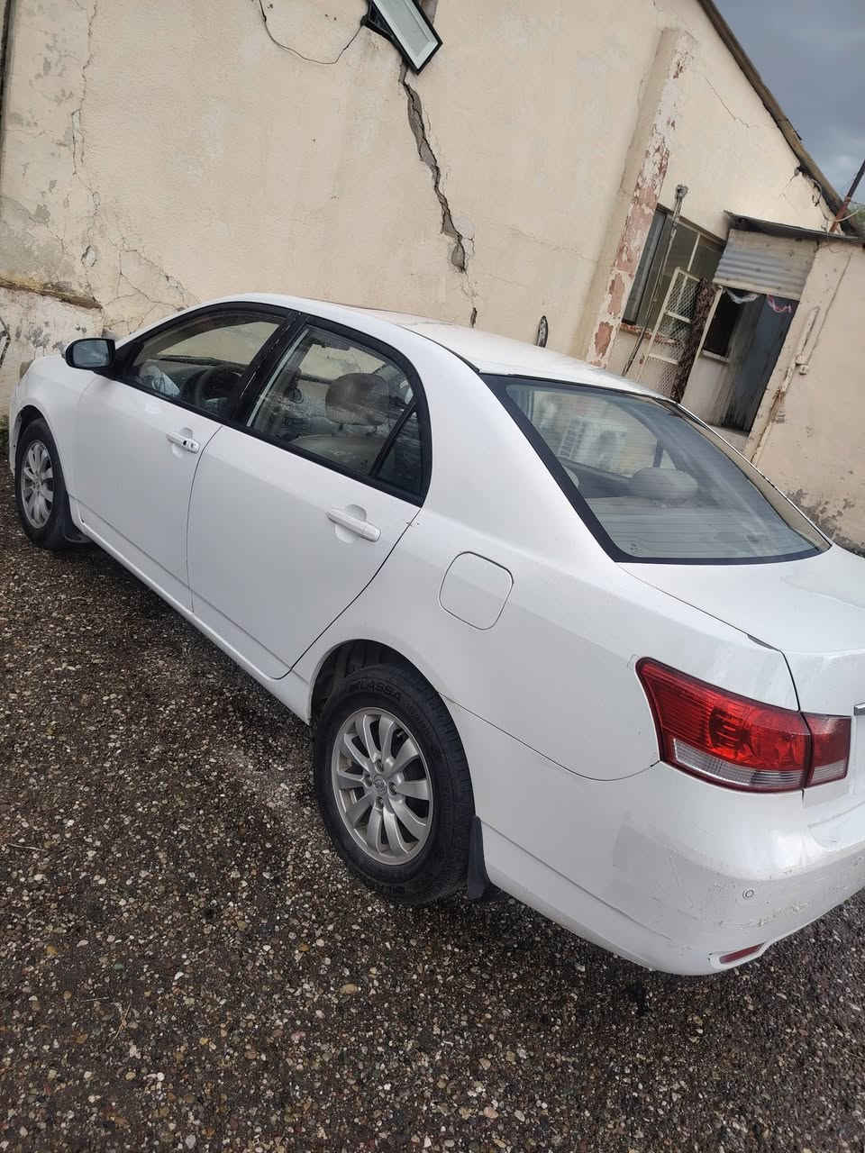سلام عليكم BYD موديل . 2014   السعر47ورقه وبي مجال والتفاصيل من من اتخابر اكلك التفاصيل
موبايل ***********
