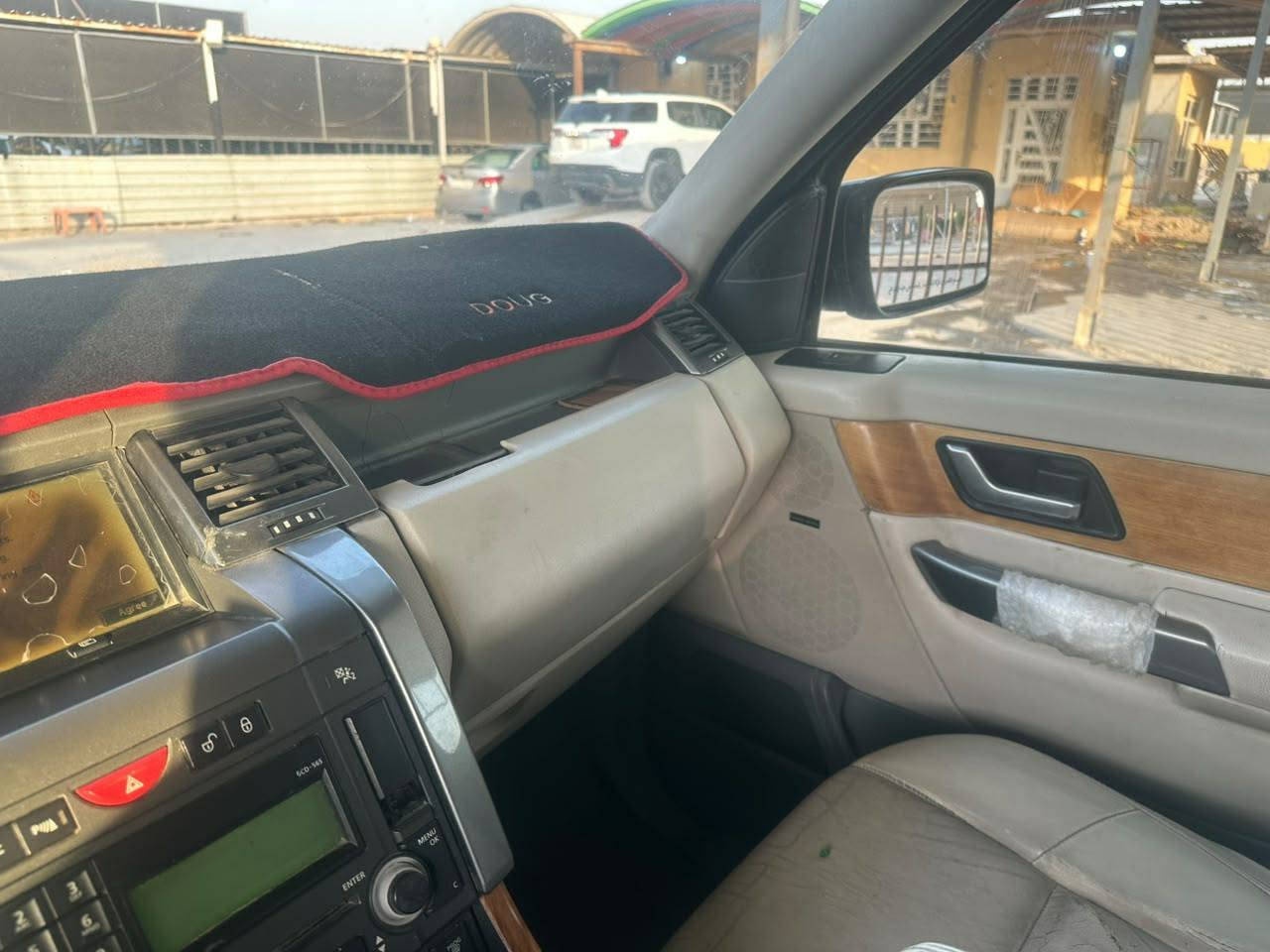 تحيه طيبه رانج سعر 75 وبيهة مجال الاتصال *********** مكان النجف الاشرف
تحيه طيبه البيع رانج روفر 2006 مكينه وكير بشرط جدد 
مكفولة السيارة وجاهزة تريد تحويل وكاله ثاني يوم 
مكينة عادي تخم تاير حلوه السيارة جاهزة اخوان شعدك لو واتساب لو تتصل

