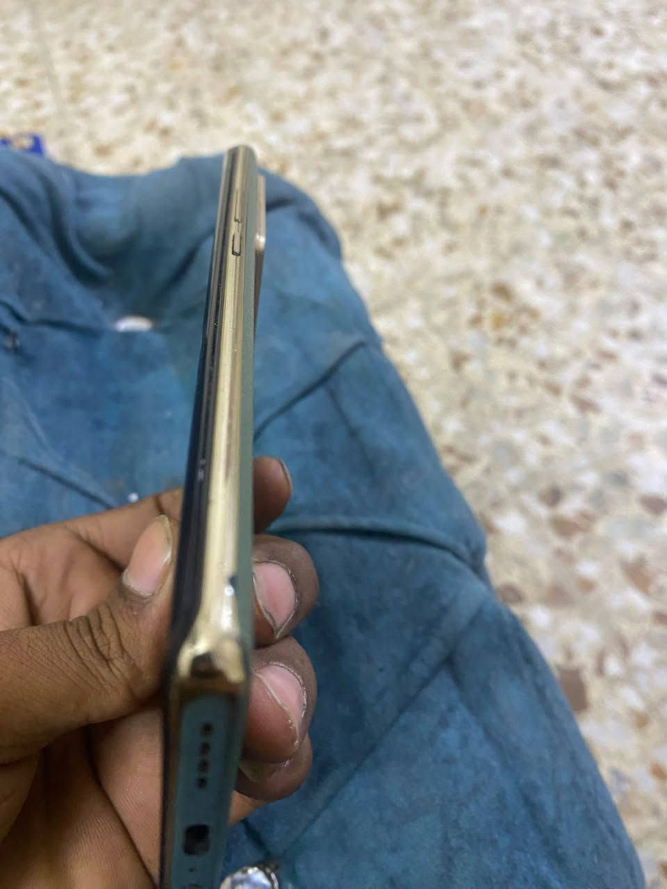 سلام عليكم جهاز للبيع أخو الجديد مستخدم مدة أربع أيام جهاز حلو مكفول المكان مدينة الصدر حي طارق السعر 265وبي مجال  ***********

نص مكتوب في الصور:
- هاتفي XOS 15.1.2 التحديث تم العثور على إصدار جديد اسم الجهاز Infinix NOTE 40 Pro 24,01 غ.ب / 256 غ.ب Infinix X6850 الطراز Helio G99 Ultimate وحدة المعالجة المركزية 12.00 GB+6.00 GB RAM 108M TRIPLE Camera الكاميرا الخلفية 32M الكاميرا الأمامية 5000mAh البطارية 1080x2436 الشاشة