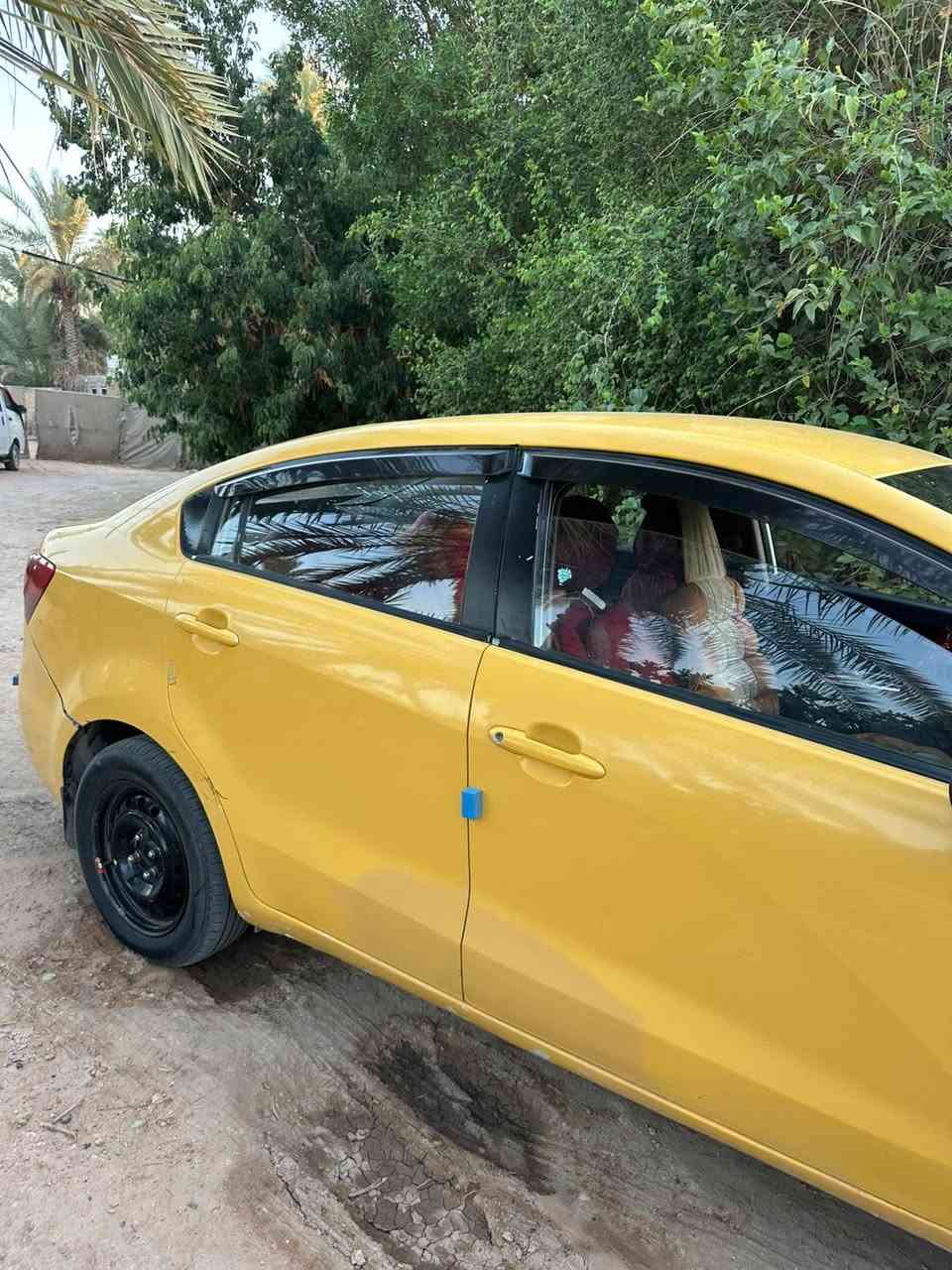 كيا ريو مديل خليجي ٢٠١٣ سنويه لل٢٨  تبريد  ثلج رقم انكليزي حداديه مكيه كير كله جديد سياره حلوه ونضيفه السعر ٦٨ *********** وبيه مجال حك الجيه
