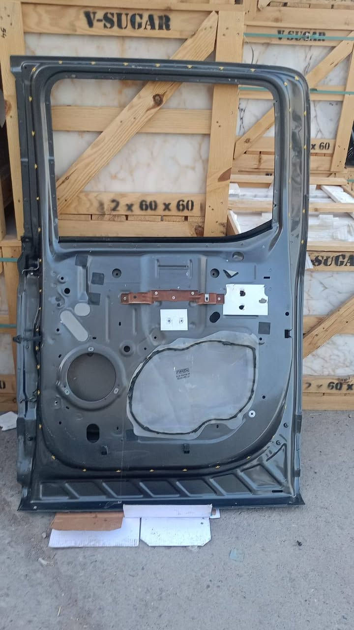 اربيل • اغراض سيارات • بيبان