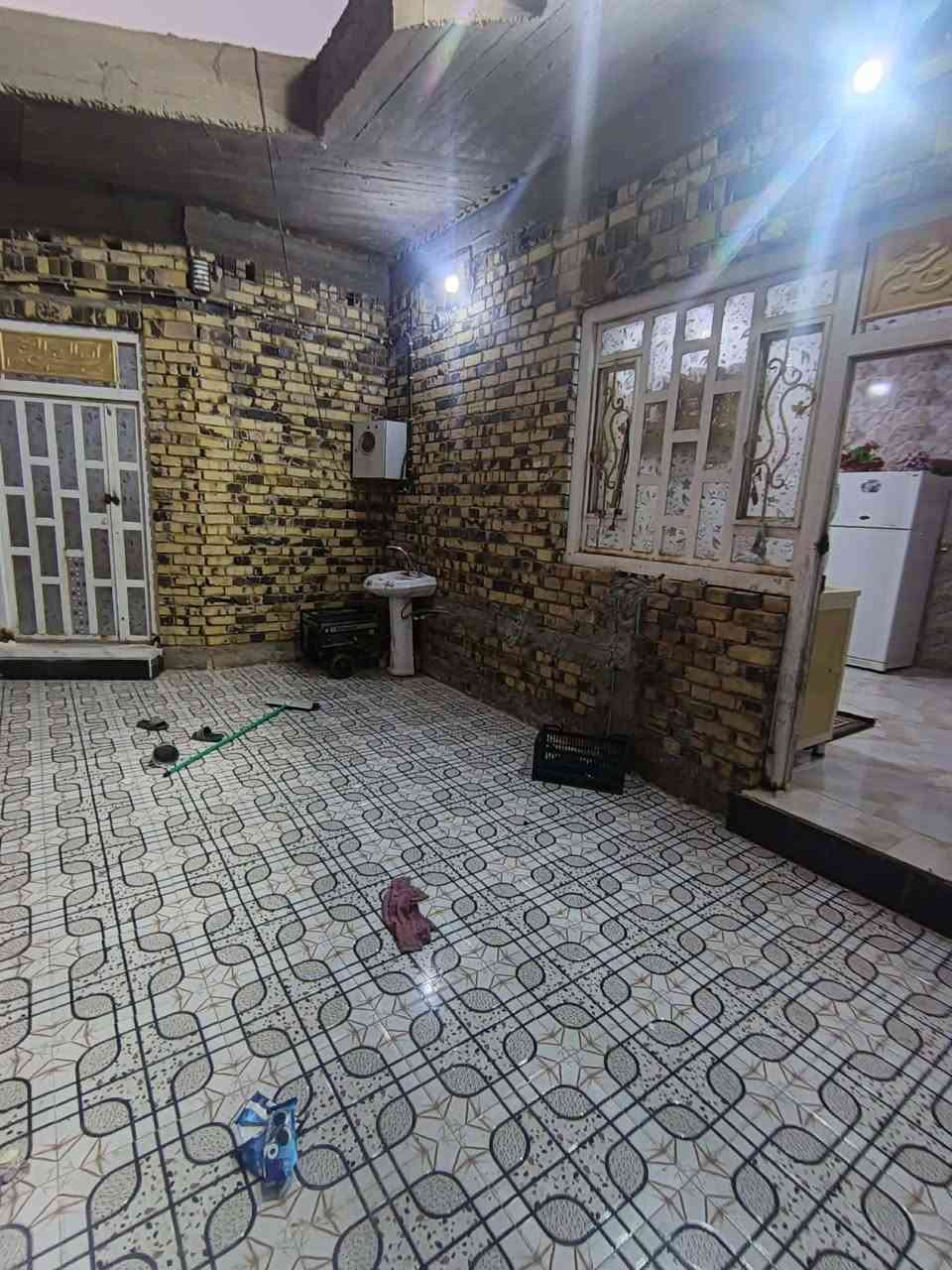 بيت للبيع مساحه 230متر زراعي عقد 25 ع طريق السنيه نزله معمل اصباغ يبعد عن شارع العام 300متر بيت كامل ماعدا لبخ الخارجي
بيت للبيع مساحه 230متر زراعي عقد 25 ع طريق السنيه نزله معمل اصباغ يبعد عن شارع العام 300متر بيت كامل ماعدا لبخ الخارجي
بناء طابوق صب كونكريت بيه غرفتين وصاله ومطبخ واستقبال صحيات خارجيه ***********
