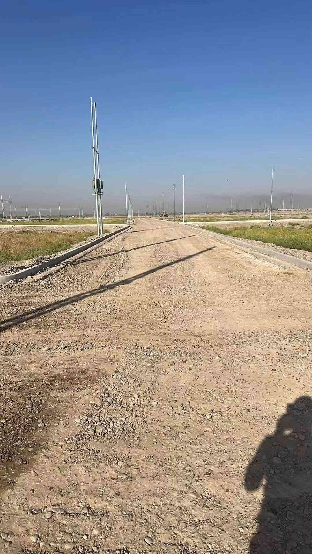 السلام عليكم عندي 100 متر  للبيع 10✖️10 ركن خارجي
اراضي مجلس الدوله المنطقة كاملة الخدمات 

سعره 85 مليون وبيه مجال بسيط الاستفسار اكثر 

***********. واتساب ➕خط
