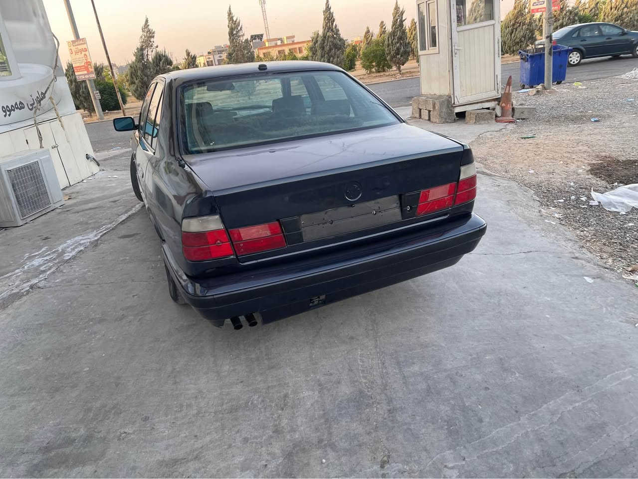 BMW
موديل ١٩٩٤ مةكينة ٥٢٠ كةپةس ي گير عادي چوار جام كارةبايي سلايت سةيارةكي پاك و خاوينة ئارمي كوپي لةگةلة هةوليرة نرخي ٢٥ وةرقة كةميك مةجالي تيداية 
‏*********** أربيل, العراق
