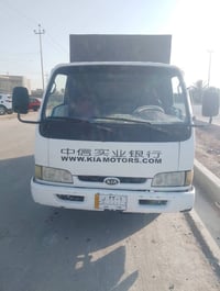 فونتيره موديل 1999 رقم بغداد  ثاني يوم مداور السعر 60 وبيه مجال  07725...