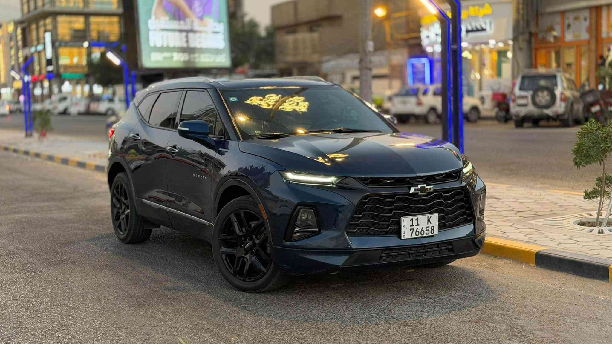 السلام عليكم
شوفرليت بلايزر
الفئة:برمير اعلى فئه فول مواصفات للاخير
المديل:2023
اللوحة بغداد بأسمي
السعر 192ورقة مع المجال البسيط  
الضرر:صبغ جاملغ خلفي وقبق جنطه + جاملغ امام وبنيد ربعه لمجموع 3 قطع ونص  
كفاله مِہטּ الشاصي واللغد 
——————————
1-حجم المحرك 6 سلندر 
2-عداد المسافة 62 ميل ماشيه
 3-بصمة ابواب وتشغيل عن بعد. 
4-زينون عالي ناصي آصل. 
5-رادار امامي. 
6-اشاير مري. 
7-رادر جانبي مانع اجتياز. 
8-كامرة خلفي دوارة. 
9-المقاعد جلد بيجي آصل. 
10-جنطة كهرباء. 
11-الستيرن كهرباء. 
12-تدفئة  وتبريد الكشنات الامامية
13-الكراسي الامامية كهرباء. 
14-تبريد خلفي قطعتين. 
15-خزن ميموري لكرسي السايق. 
16-تحكم ستيرن جهتين. 
17-سستم صوت متكامل. 
18-هاند بريك بصمة. 
*وباقي الموصفات المعروفة في فئة (برمير) 
————
مكان السياره نجف 
للاستفسار والاتصال 
***********
