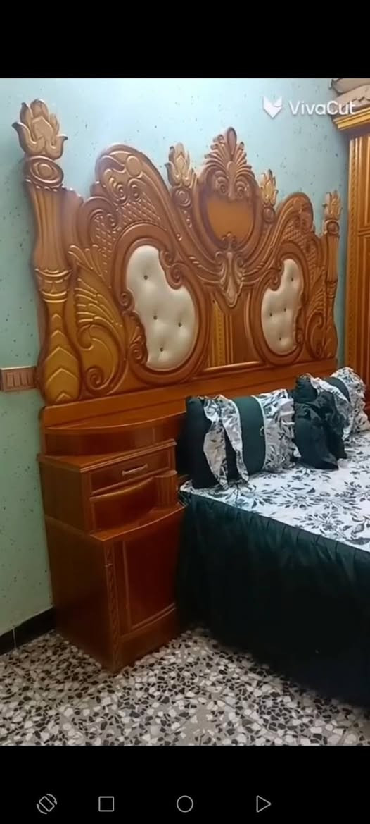السلام عليكم غرفه للبيع السعر مليون ***********

نص مكتوب في الصور:
- VivaCut