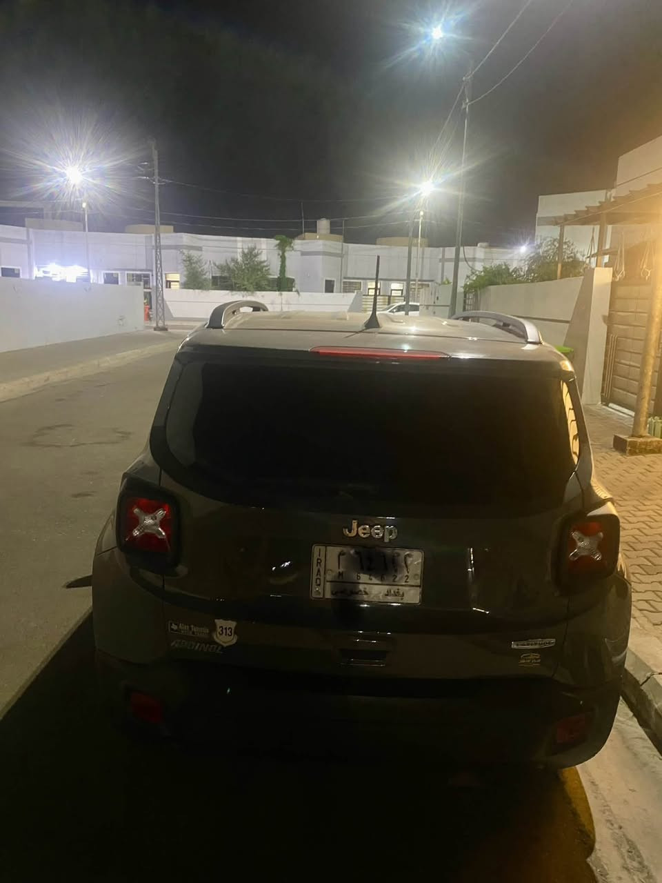 السلام عليكم جيب رينجد موديل ٢٠ للبيع رقم بغداد تحويل محرك ٢٤٠٠  بصمه تشغيل عن بعد مكاني كوت مجمع الرواد السعر ١٢٠ التواصل ***********
