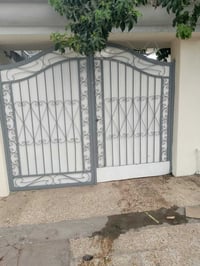 صباغ بيوت • صبغ داخلي وخارجي • معالج رطوبة