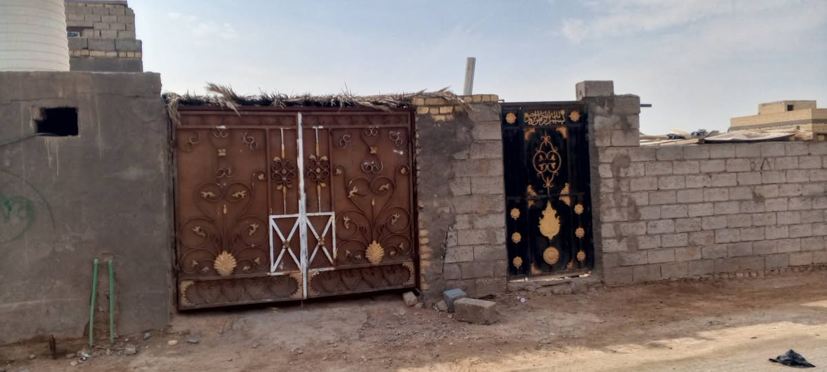 قطعه لبيع بس مكاتبه منطقة ٥٤قرب جسر المعالي المعلق ماء كهرباء شوارع نضيفه سيارات المعالي براس الشارع استفسار اتصل ‏‪***********‬‏
