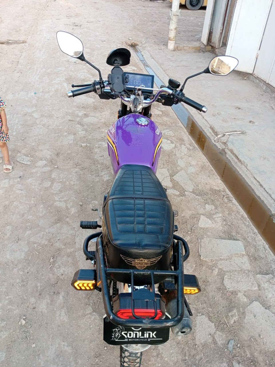 السلام عليكم
دراجه سولنك 200cc
2025  شهر 12
العنوان بغداد النهروان السعر 775 الف وبيها مجال
***********
