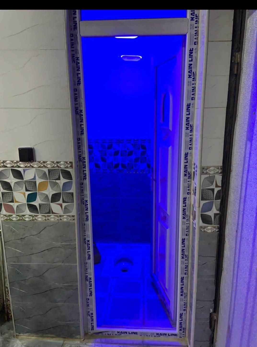 السلام عليكم دار للبيع واقع حال مكاتبه فقط مساحته 110 متر بناء جديد رفت طابوك صب سقف بيتونه كاشي سراميك شغل درجه اولى مابي نقص كامل موقعه ام الكبر والغزلان قرب حي اور فرع مخبز الروعه بنهايته بصف الطابو منطقه هادئه مشتغله ع ايدي بدون مراوس بدون قسط نقد فقط سعره 65 مليون بي مجال بسيط للاستفسار ***********

نص مكتوب في الصور:
- ٣٣% جليل قبل ٢٨ دقيقة