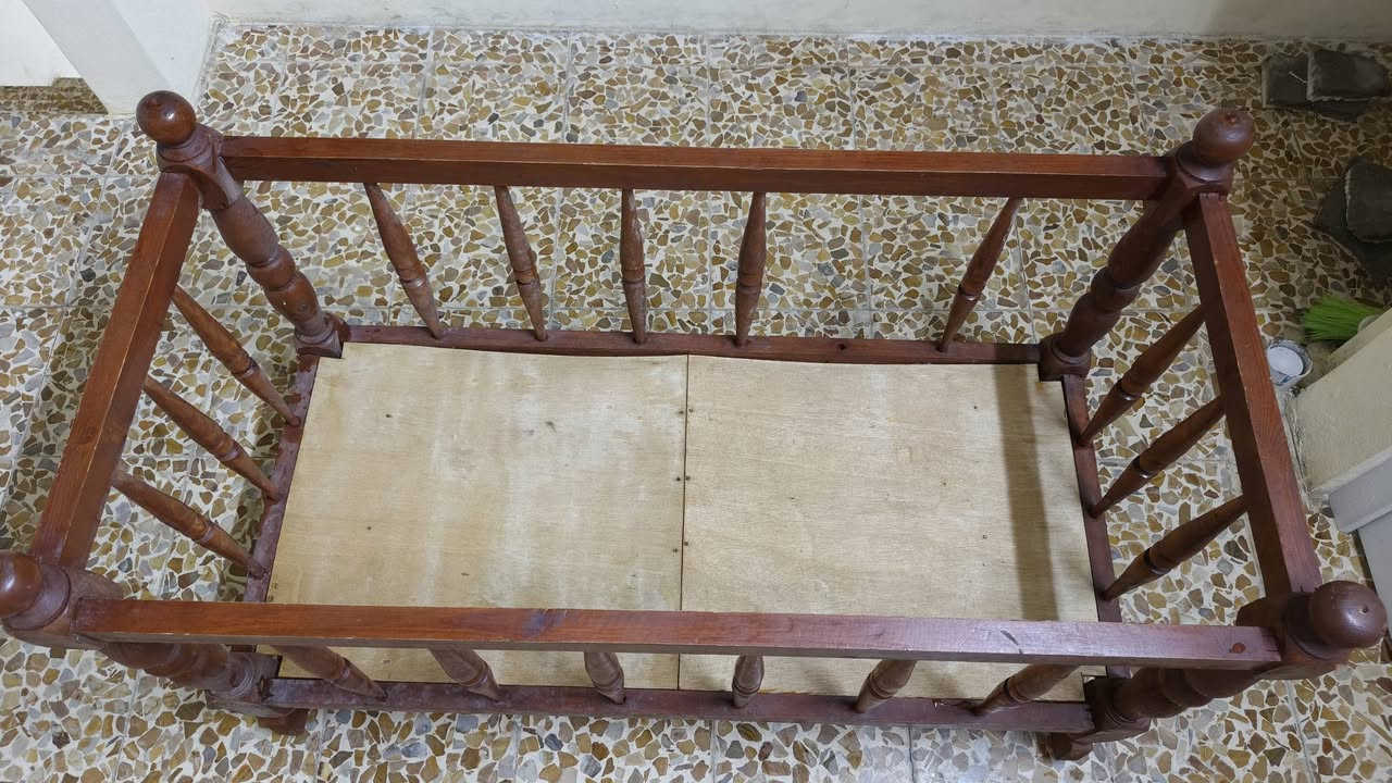 السلام عليكم تخت أطفال للبيع شغل عراقي ثقيل الطول 120العرض65
للتواصل ***********
