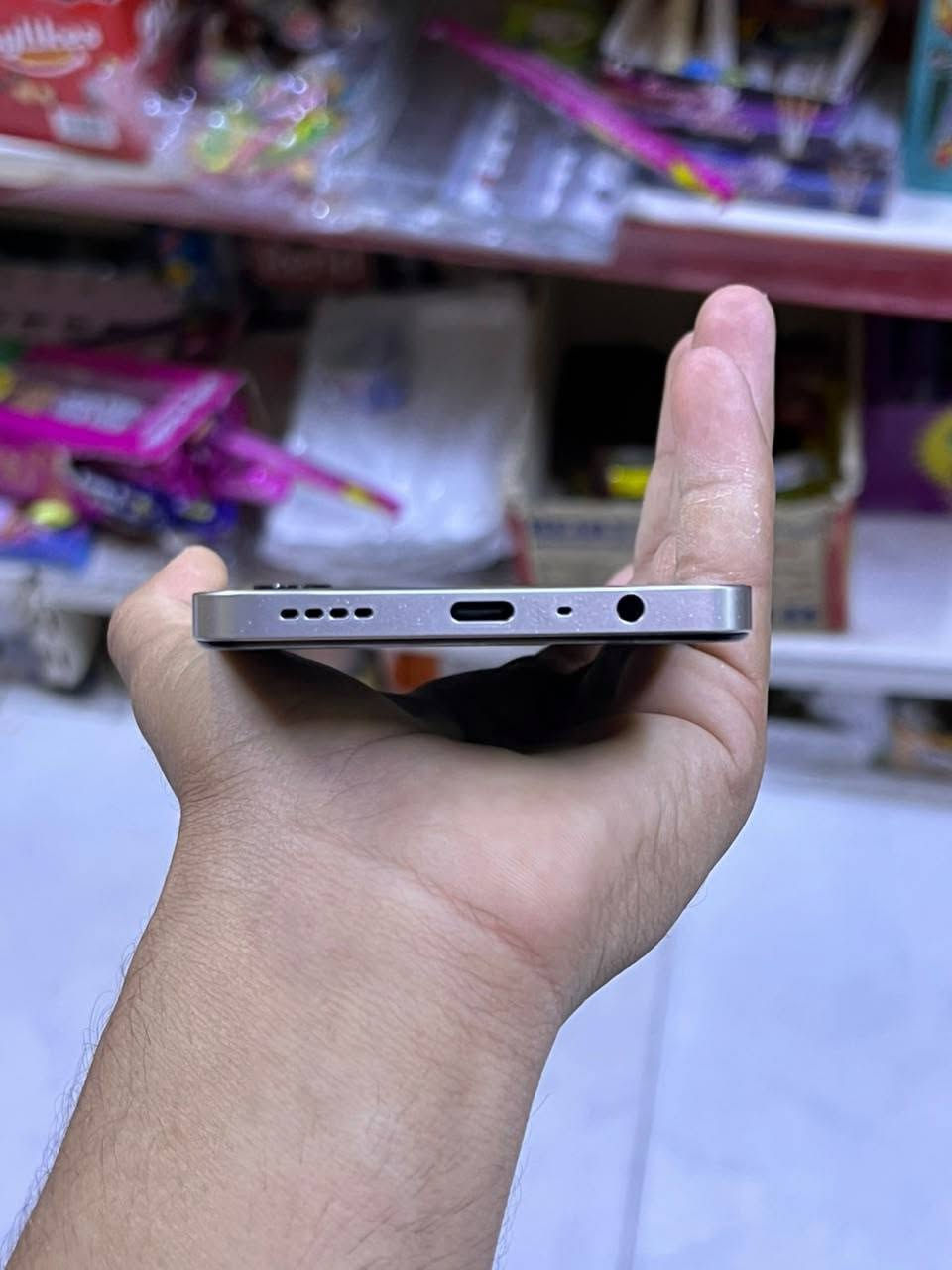 سلام عليكم

Realme 65c
ذاكره 264
جهاز جديد لوك تصليح ما شايف الجهاز مرايه ولا عيب مابي
ببجي 90فريم 
مراوس باايفون 11عادي وفوك او أجهزة البوكو
ادفع سعر عجبني ابيع 

متواجد فقط واتساب (***********)
