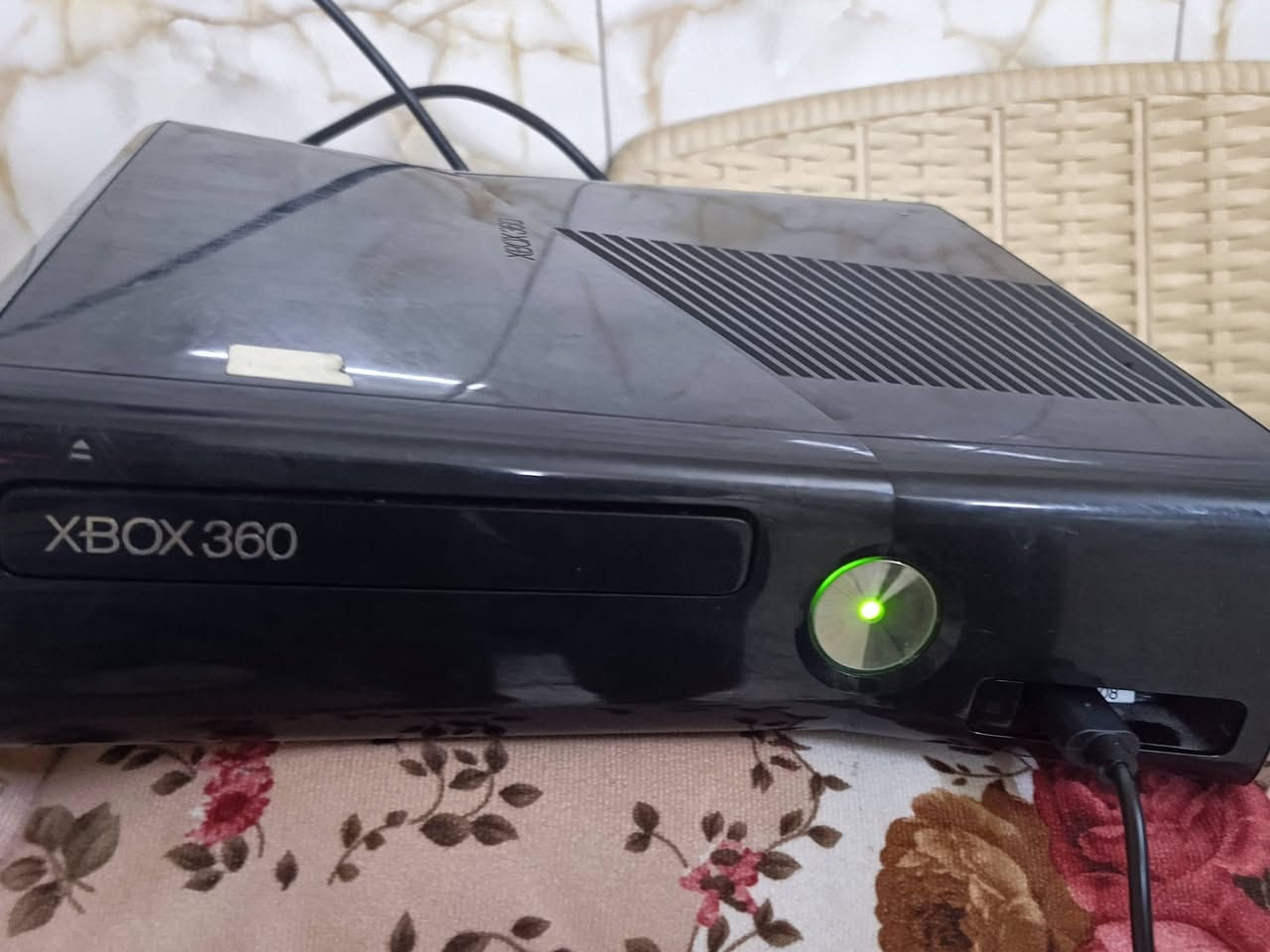 اكسبوكس 360 مهكر لغة عربية  نضافة فول يدة جديدة بي 239 لعبه عنواني بغداد غزالية يوجد توصيل لجميع المحافظات

نص مكتوب في الصور:
- del 176 of 239 Y Options X Show Favs Favorite Me