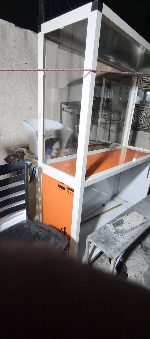 جام خانه تصلح لعصار او مال فلالفل كاراسي ملكيات مل مطعم او جلسات ميز مال مقبلات او اي شي يرهم عنوان بغداد ***********واني برسم خدمه

