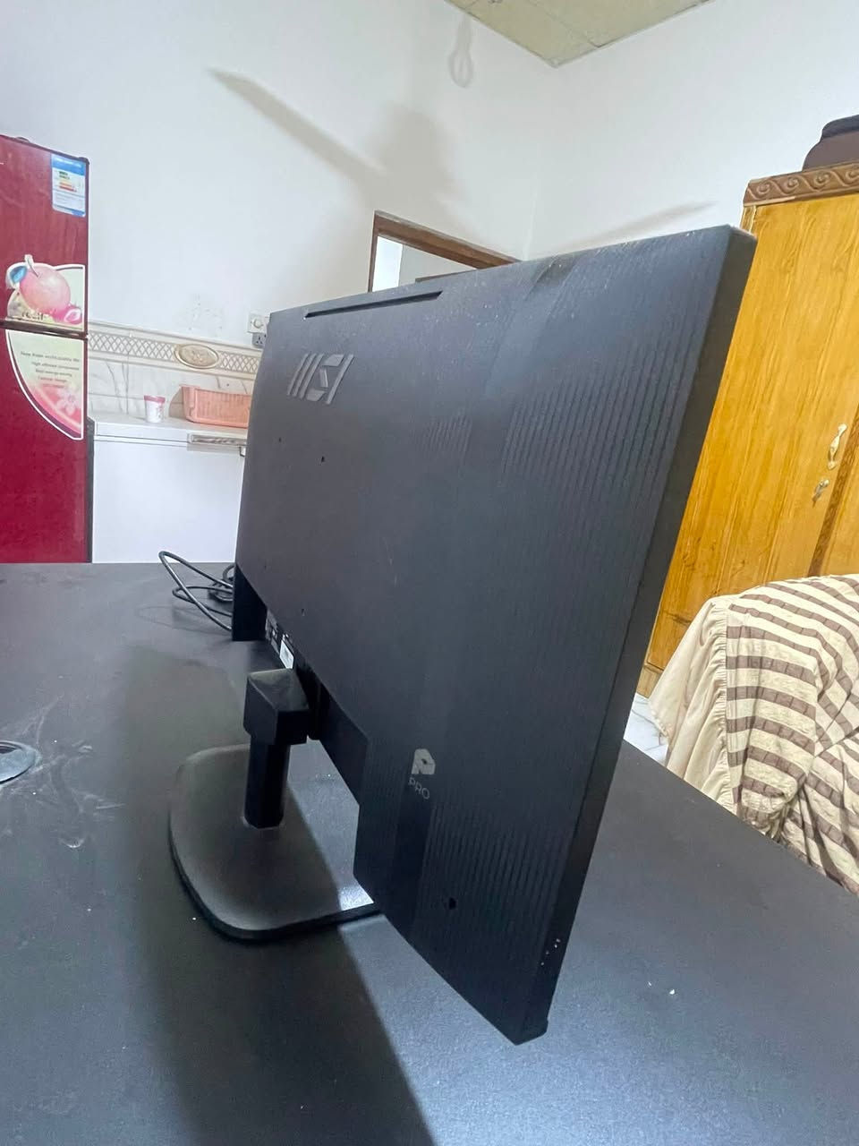 شاشه كيمنك براند msi الحجم 24 الهيرتزيه 120hz شاشه نضيفه مابيها سماعات لئن مخصصه للكيمنك مكان ابو الخصيب ماكو توصيل رقم ***********
