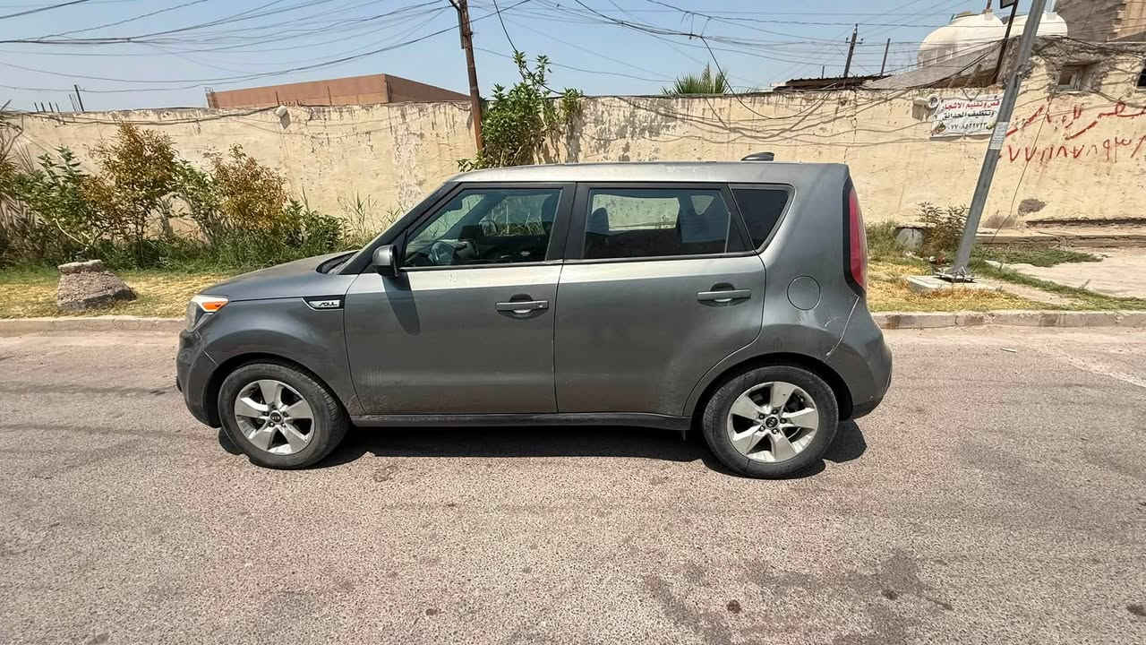 سول 2017 وارد امريكي حادثه بامريكا موضح بالصور وبيهه ضرر بسيط بالجاملغ الامامي عكس السايق والباب عكس السايق السياره بالعراق  ماشيه 57 الف ميل كير ومحرم برغي ممكن توح بيه شرط تخو تاير هانكوك جديد بطاريه اي سي ديلكو. جديده الكشنات مغلفه جلد درجه اولى والارضيه مغلفه جلد مواصفاتها ستندر تحكم ستيرن كامل  كامره خلفيه شاشه صغيره 3  انظمة قياده حساس اطارات  السعر ١٠ الاف دولار  وبيهه مجال للجادين مكانهه بغداد الزعفرانيه الربيع  للتواصل ***********
