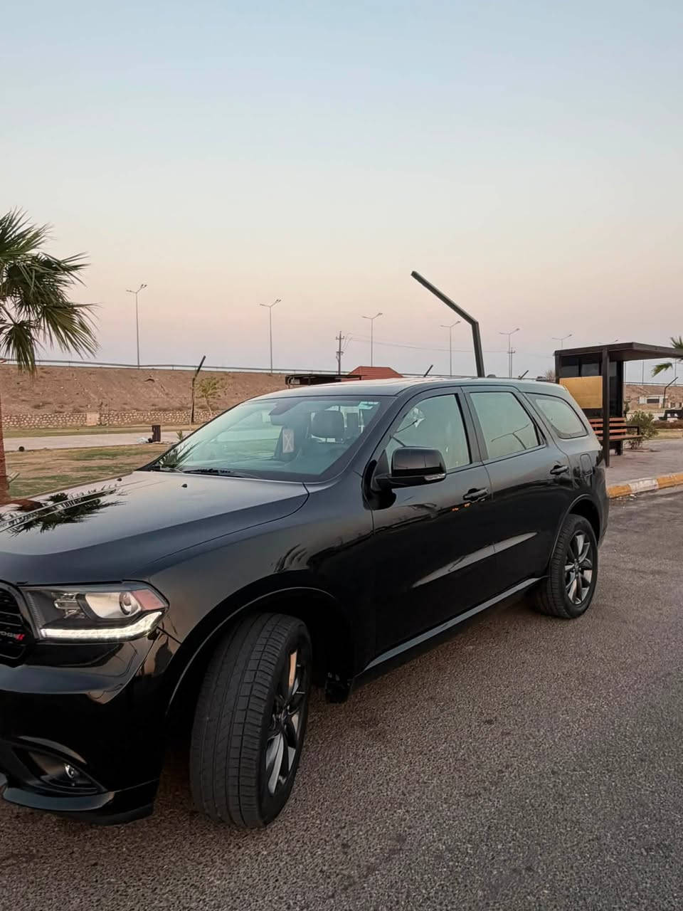السلام عليكم ورحمة الله وبركاته 
دورنكو :GT AWD
موديل:2017
اللون:اسود
السياره :بأسمي تحويل ثاني يوم
المحرك:6سلندر3600
ماشية:61mi
المواصفات:1/1كشنات جلد  
تدفئه تبريد خزن ميموري فتحه سقف رادارات كشناتVip 7راكب 
بصمه بابين لايت زنون حساسات خلفيه شاشه كبيره
 تحديد سرعه 
فور ويل دبل اكزوز 
اوتو ستارت ستوب(انطفاء ذاتي) 
تشغيل عن بعد 
الحادث:خفيف كما موضح في الصور وشخوط مكحليها
رقم:بغداد خصوصي
السياره:محوره بساتم على وضع الشركه
السعر:(خاص)
المكان:الفلوجة
للتواصل عبر الارقام
***********
***********
