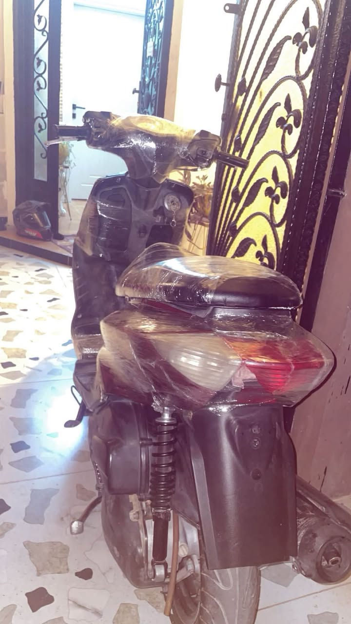 دراجه سكنس نثيه 110km
للبيع دراجه كامله نقصها فقط لايت امامي وبك لايت محترك سلف نگره دراجه خير من الله السعر $:450 الف
مكاني كركوك للاستفسار:
***********واتس اب وسيم كارت
