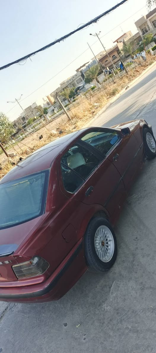 بي ام بزون لاصبغ ولا طخه دواخلها حيل نضيفه مكينه 4 سلندر مكينه وكير مابيهم شي طخم نضيف وايرمنيه شغاله لايت زينول كابون بانزين موجود شرعي موجود شرط تحويل مراوس حسب القناعه واذه بي ام 500 وانطي فرق حسب الاتفاق ‏‪***********‬‏ واتساب
