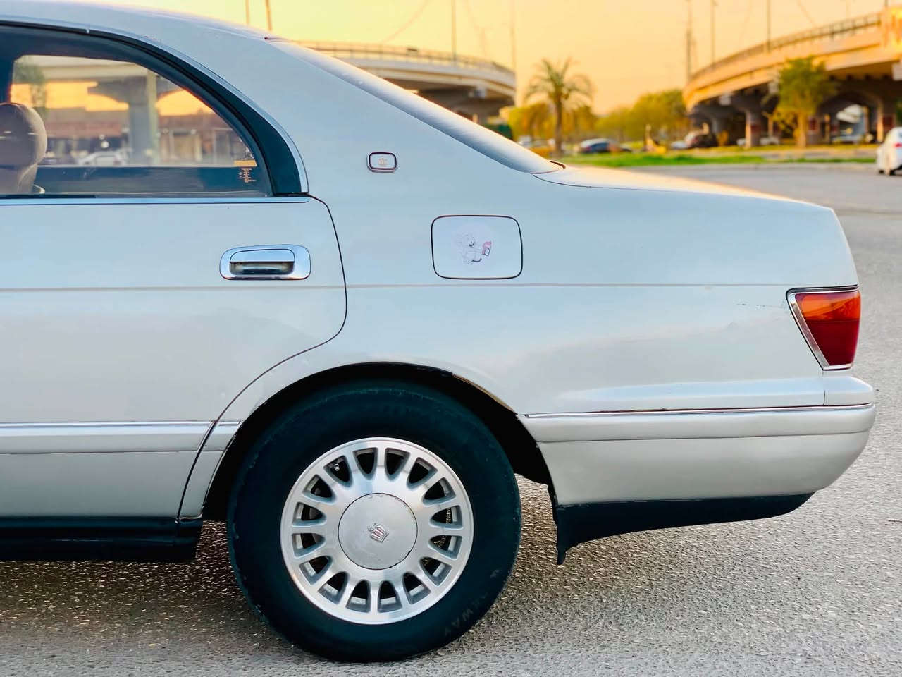 السلام عليكم ورحمة الله
للبيع بطه منفصل لون لؤلؤي موديل 1994 رقم بغداد انگليزي سنويه مجدده لل2030 تحويل مباشر 
گير ومكينه 2500 شرط النظافه 
السياره كفاله كص ونقل وعيب واصوليات 
جاهزه من داخل حداده كهربائيات تخم تاير تبريد ثلج السياره جاهزه مال جناي بيع مستعجل مكان السياره كربلاء 
السعر 48وبيها مجال بسيط حك الجيه 
للاتصال.. ***********
