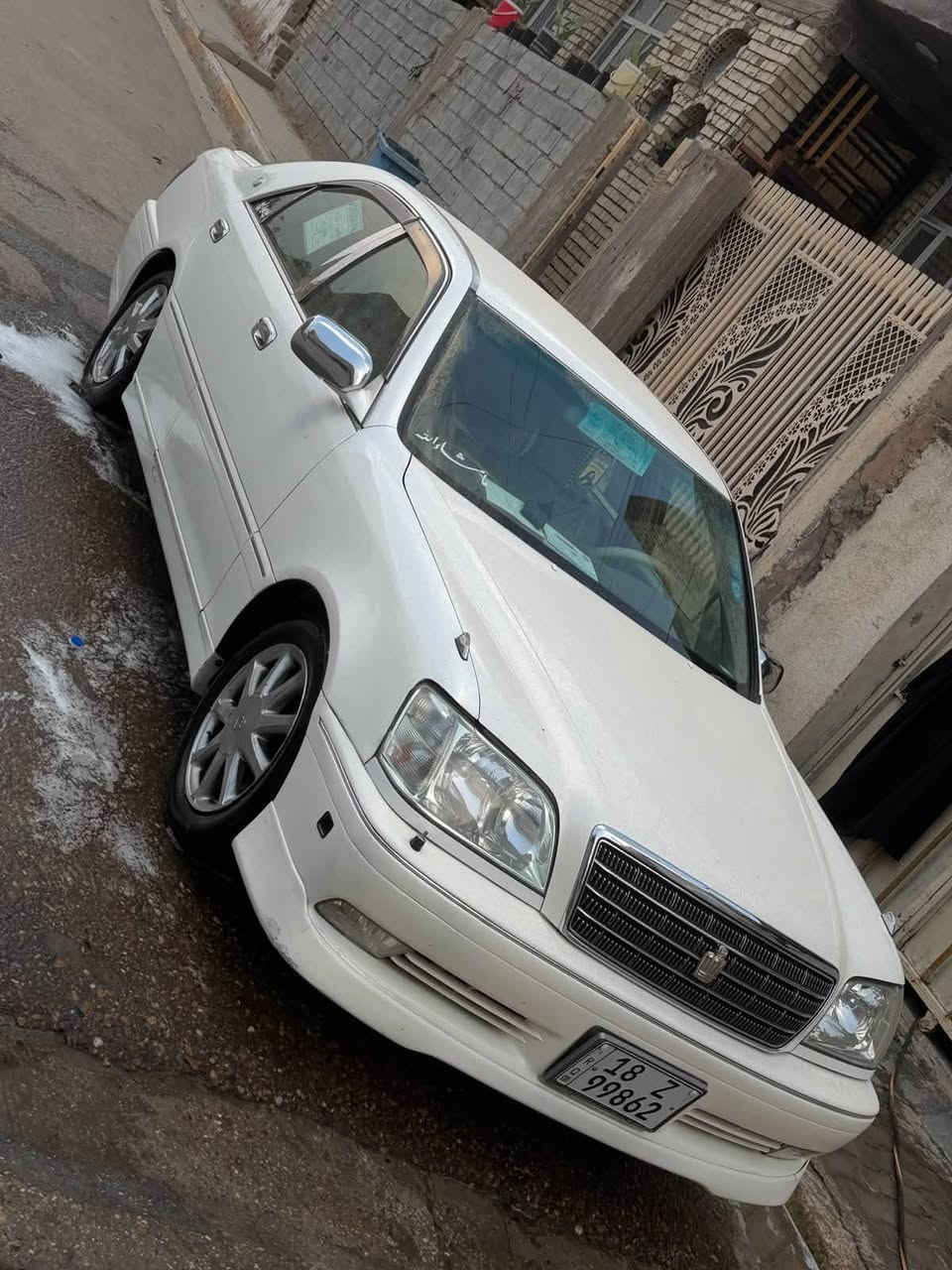 كراون ملكه • ٩٩ • رقم بابل