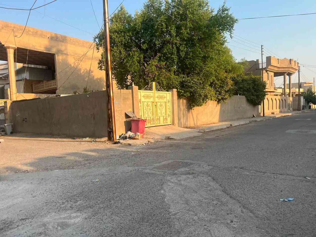 للبيع قطعه ارض حجة ركن 
 

الموقع - جمعية الامام - حي الزهراء - خلف حسينية الزهراء ع 

 

المساحه  ( ٢٦٠ ) مترً

السعر ٧٧ مليون وبيه مجال 

الواجهه ٢١ متر 

النزال ١٢،٥ متر 

مزروعه حديقة 

تبليط وخدمات ومجاري وركن 
مسيجة 
 
للاستفسار اتصل ( *********** )  ( ***********) 
ملاحظه
