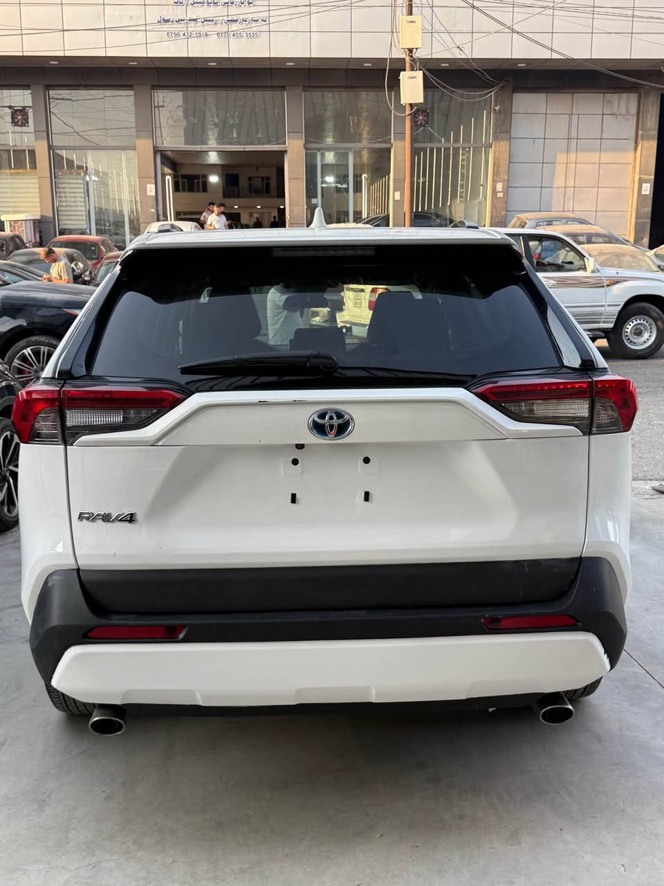 Toyota Rav4 Hybrid XLE 2024
راڤ فۆر هایبرید ئێکس ڵی سەیسرەکی زۆر زۆر جوان و بێ مەسرەفە 

سبوغ:- دو پارچەی سبوغە ساملغی سایەق لەگەل دەرگای دواوەی سایەق بێ ژورێ بێ ئیرباگە دەرگای لای سەکن پیدیئارە 

مواسەفاتی سەیارە:-هایبریدە-کوشن کارەبا-رادارە پێشەوە - خەتی جادە - خەتی سوکانی هەیە - سی مۆدە - ئاوێنە رادارە زۆر مواسەفاتی تر…

٤٠،٠٠٠ مایل رۆیشتیە تەقە لە قەلبی نایەت 

لۆ تەلەفۆن کردن *********** whatss app 

سعری:-240$ وەرەقەیە 

عربی:-

🚘 Toyota RAV4 Hybrid XLE 2024

🔥 راف فور هايبرد XLE – مواصفات عالية وحالة ممتازة جداً

✨ السيارة نظيفة جداً ومناسبة لمن يبحث عن سيارة اقتصادية وقوية وراقية.

🔹 الأضرار السابقة:
• قطعتان صبغ
• صبغ باب السائق الخلفي
• بدون ضربة شاصي
• بدون فتح إيرباغ
• باب الراكب الأمامي فيه PDR

⚡ مواصفات السيارة:
• Hybrid هايبرد واقتصادية جداً بالوقود
• كراسي كهربائية
• رادار أمامي
• تحذير ومتابعة مسار الطريق
• تنبيه النقطة العمياء
• مثبت سرعة
• 3 أوضاع قيادة
• مرايا جانبية مع رادار
• بالإضافة إلى العديد من المواصفات الأخرى

📍 الممشى: 40,000 ميل فقط

❤️ السيارة بحالة ممتازة جداً، والمكينة والقير شغالين بشكل ممتاز، وما فيها أي ضربة بالقلب.

240$ ورقة

📞 للاتصال والاستفسار:
***********
📱 WhatsApp متوفر أربيل, العراق
