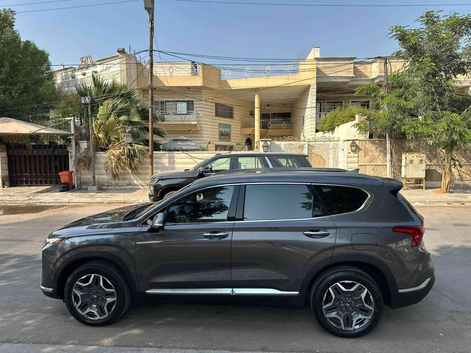 السلام عليكم سنتافيا هايبرد 2023  سعر21،000 $ السياره بدون صبغ بدلت جاملغ او باب نفس الون
مكاني اليرموك
رقم التلفون.   ***********
 ماشيه 69
